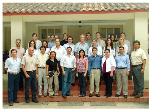 Animal Disease Modelling Workshop in Rio de Janiero: Participant at the CTCB Modelling Workshop Mar 30-Apr 4, 2008. Back row (left to right) Aaron Reeves (USA), Javier Sanchez(Can), Primo Feltes (Para), Victor Saraiva (PAHO), Luciana Medeiros (Bra), Jose Naranjo (PAHO);